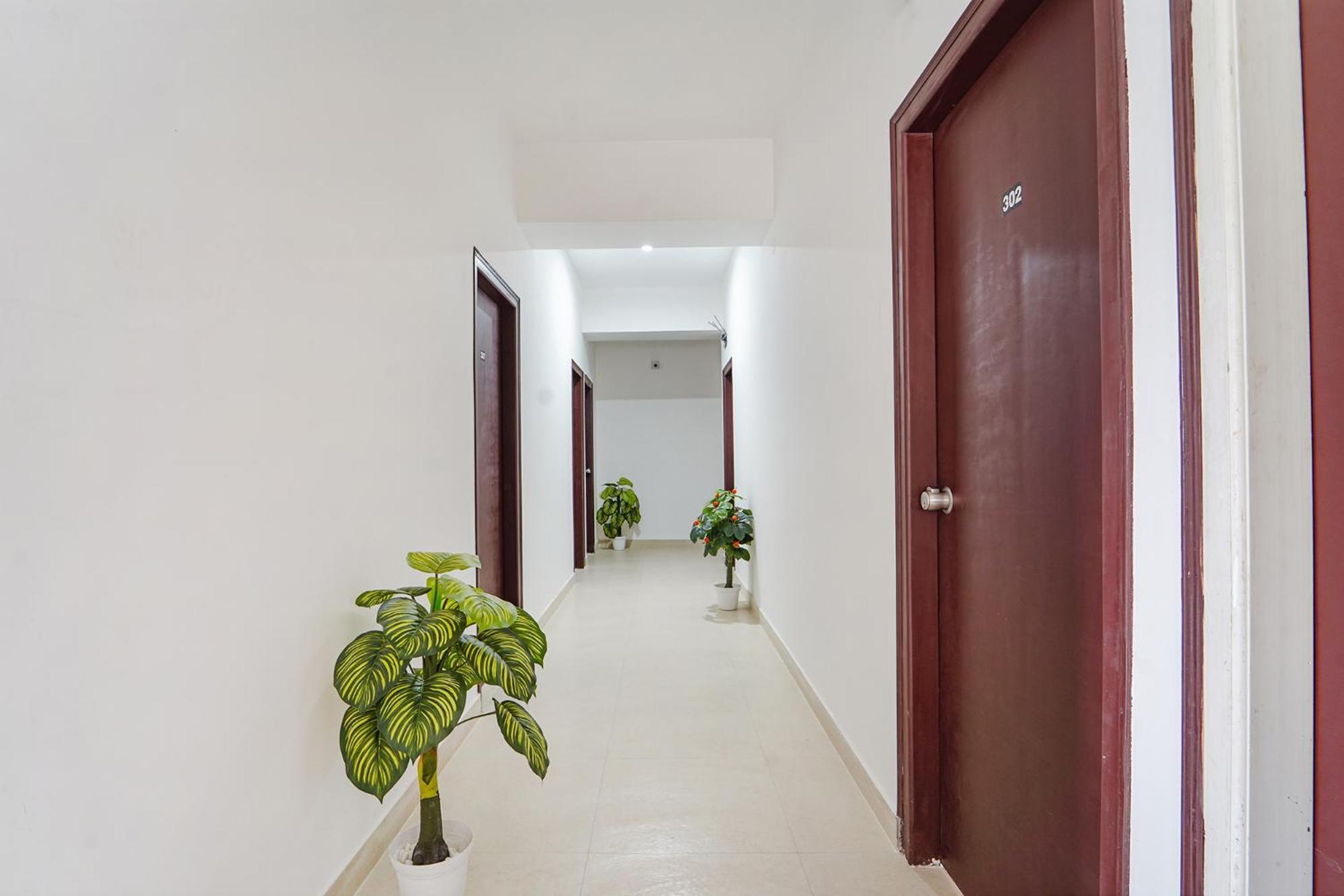 Fabhotel Metro Suites - Nr Esi Hospital Bangalore Eksteriør bilde